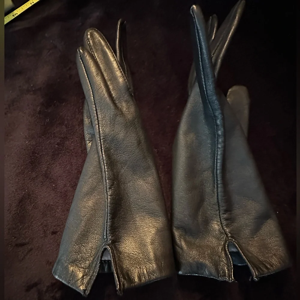 Vintage Leather Gloves. Extremely Soft Leather. Size 7